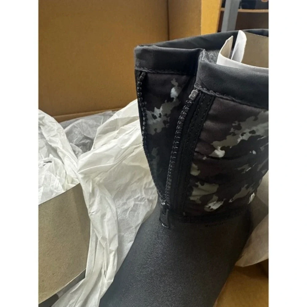 NEW‎ Bogs Snow Shell Zip CT Kids Size 6 Black Multi Camo Waterproof Winter Boots